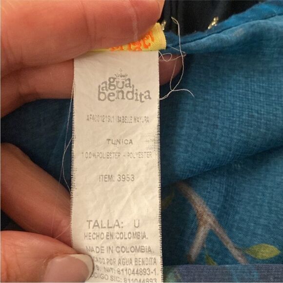 Agua Bendita Blue and Green peacock  print Kimono, one size - Picture 9 of 9